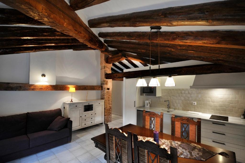 La Casa Grande De Albarracin Apartment Phòng bức ảnh